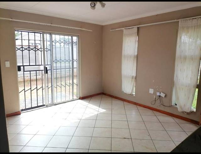 3 BEDROOM PROPERTY TO RENT IN GOUDRAND